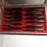 Box of 12 knives