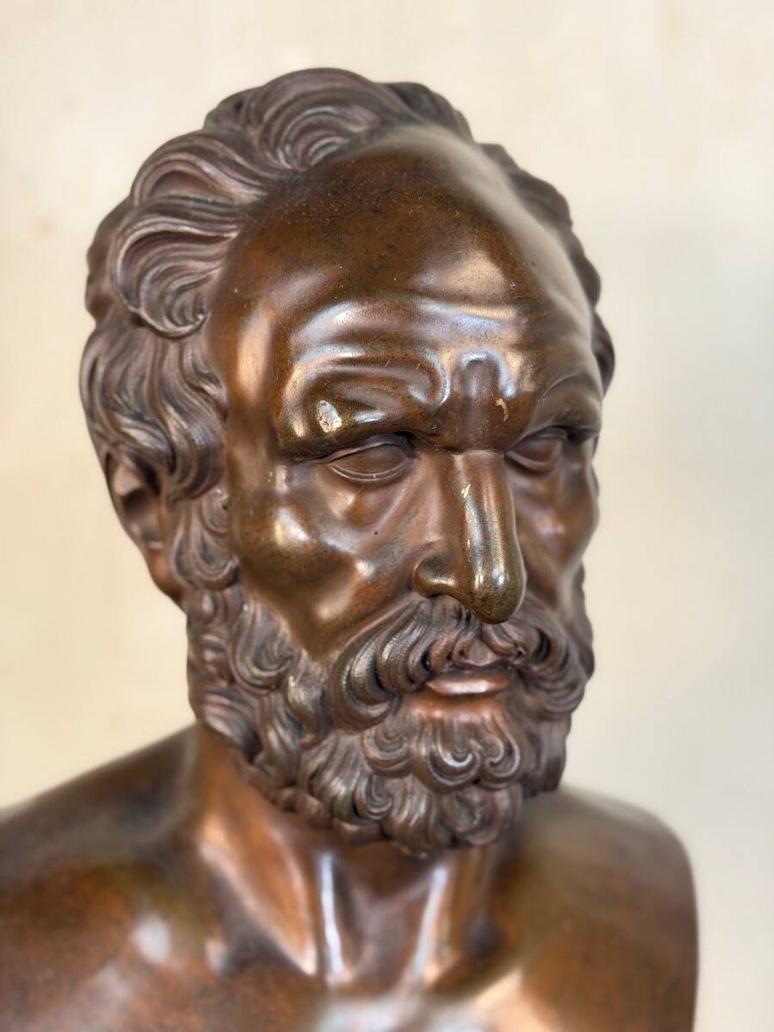 Bronze bust representing a philosopher after the Antique, 19th century, foundry Luppens.