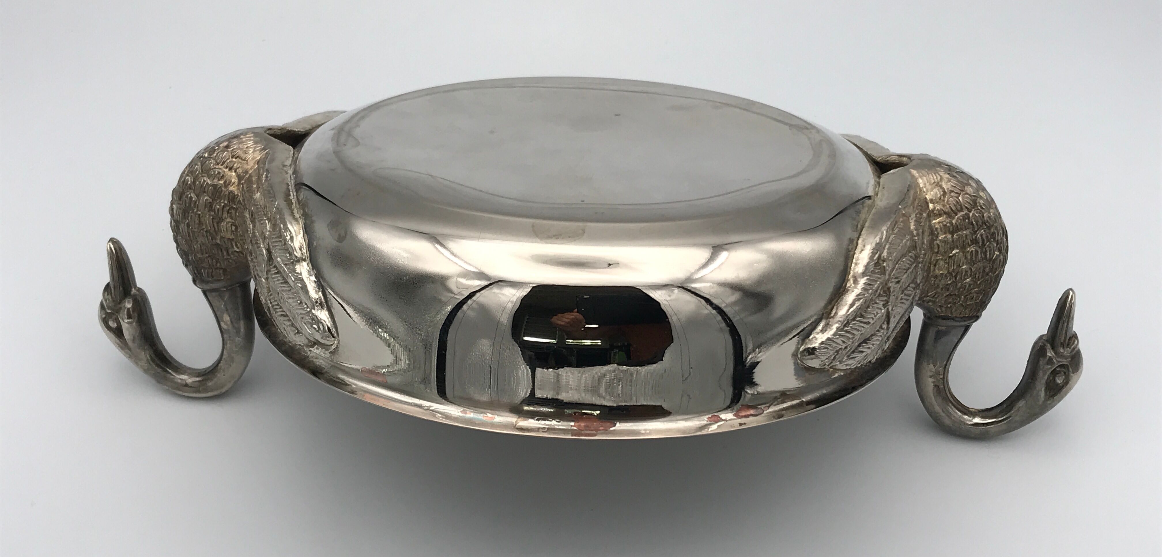 Cut vintage pocket tray in silver metal, swan-shaped handles
