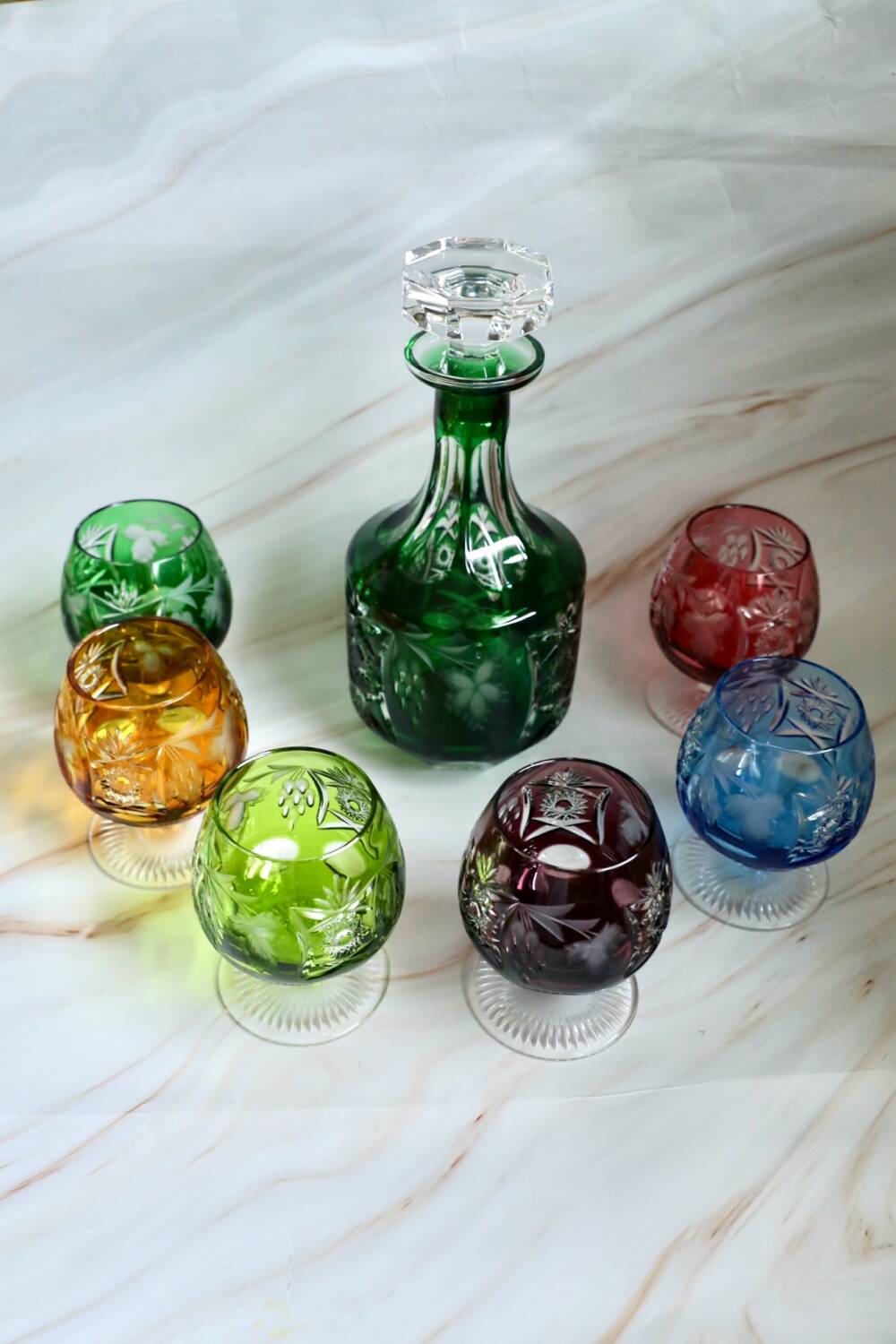 Coloured crystal service