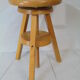Tabouret à vis