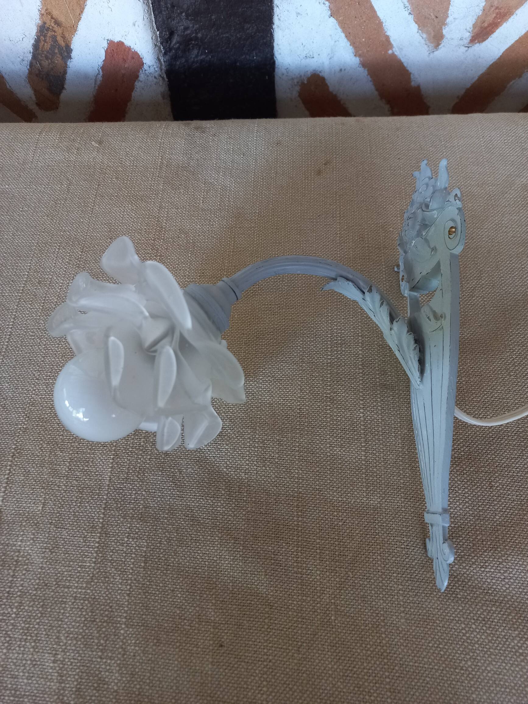 Art deco swan neck wall light with pink shade