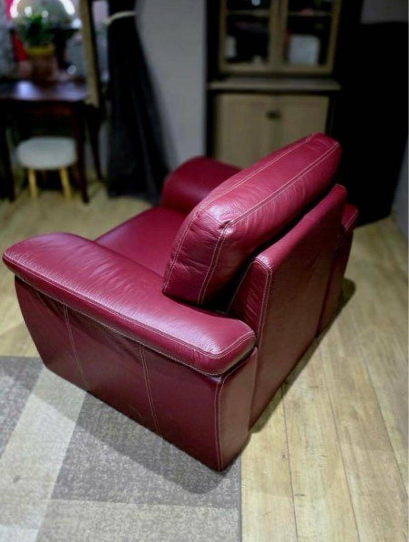 set of 2 Giovanni club armchairs