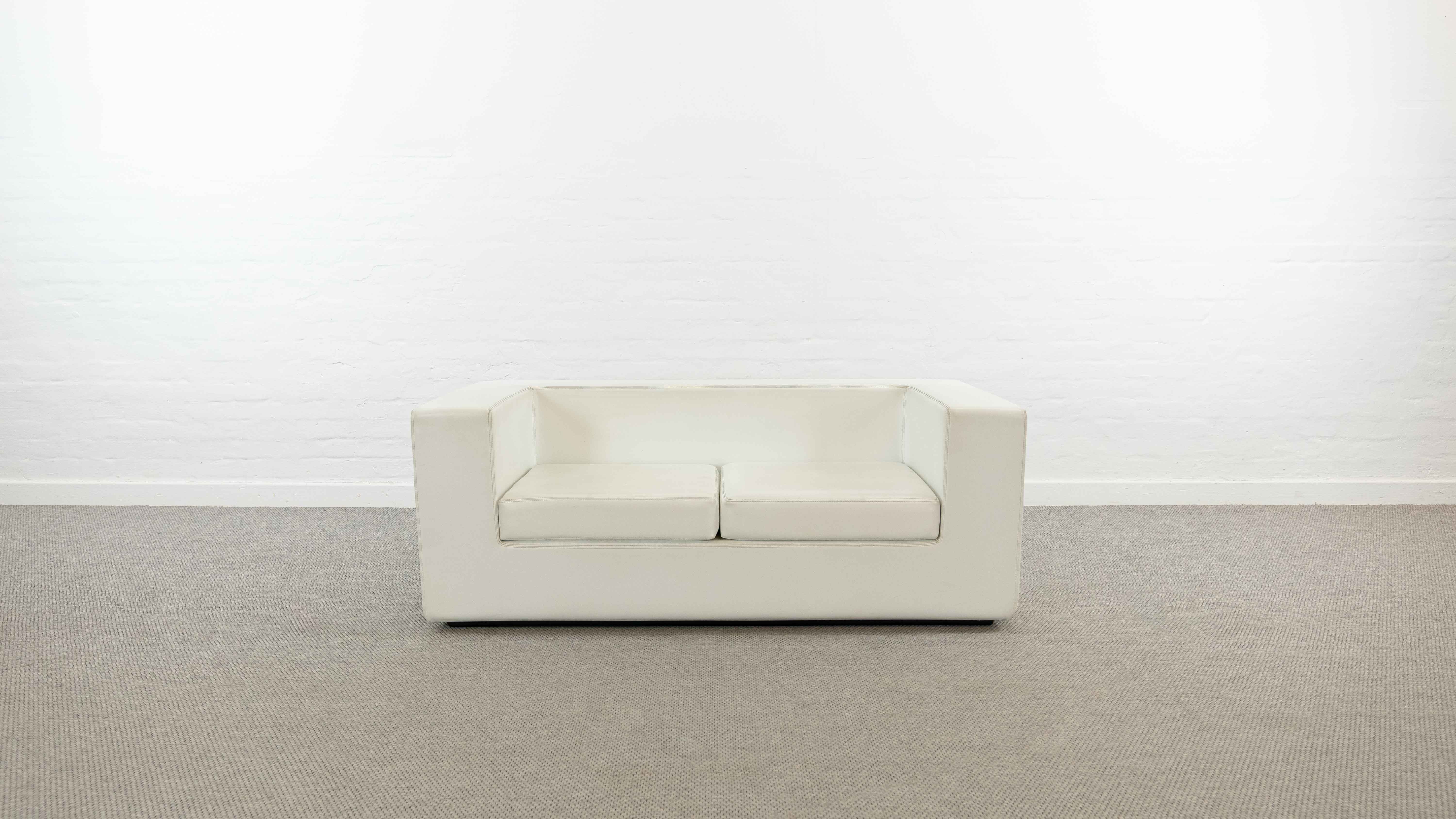 Throw Away Sofa by Willie Landels for Zanotta 1965 in white vinyl
