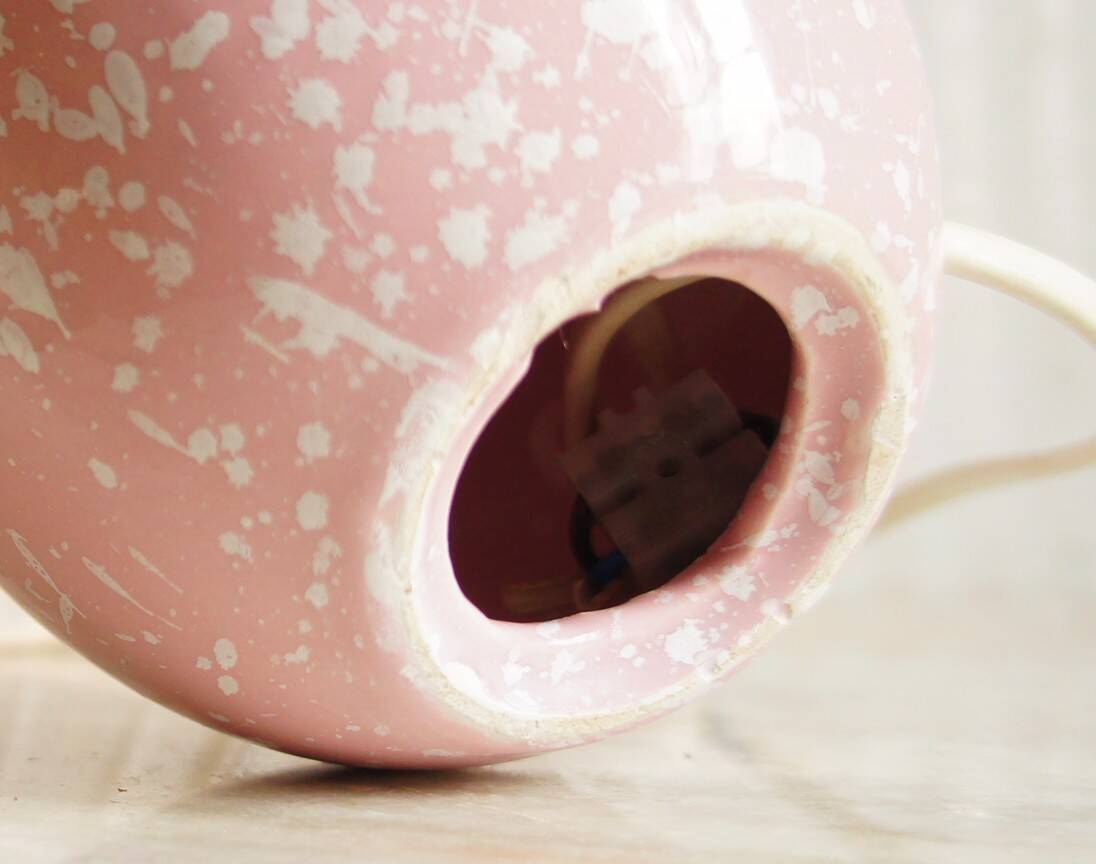Ovoid lamp in speckled pink porcelain