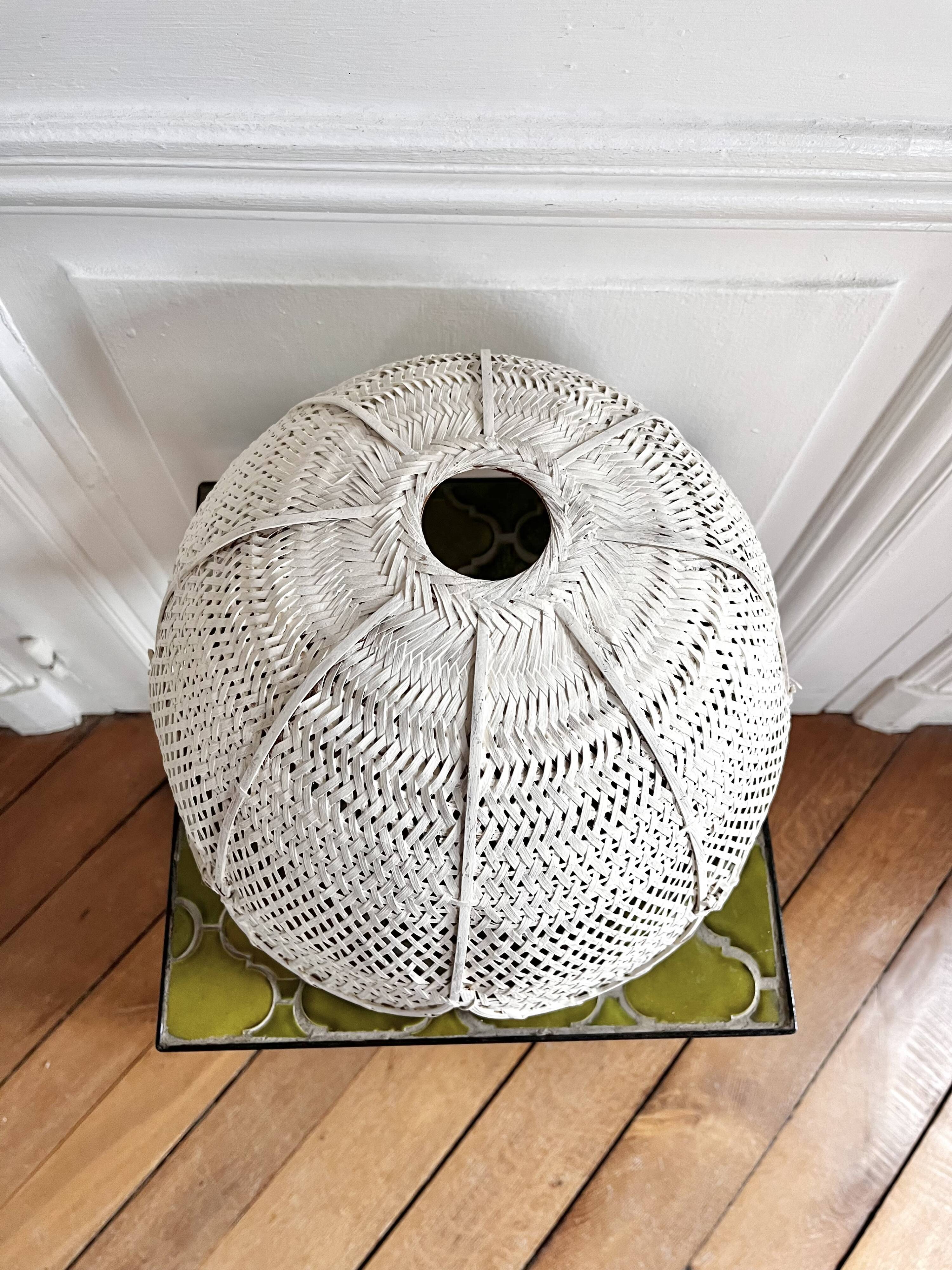 Rattan and wicker flower suspension