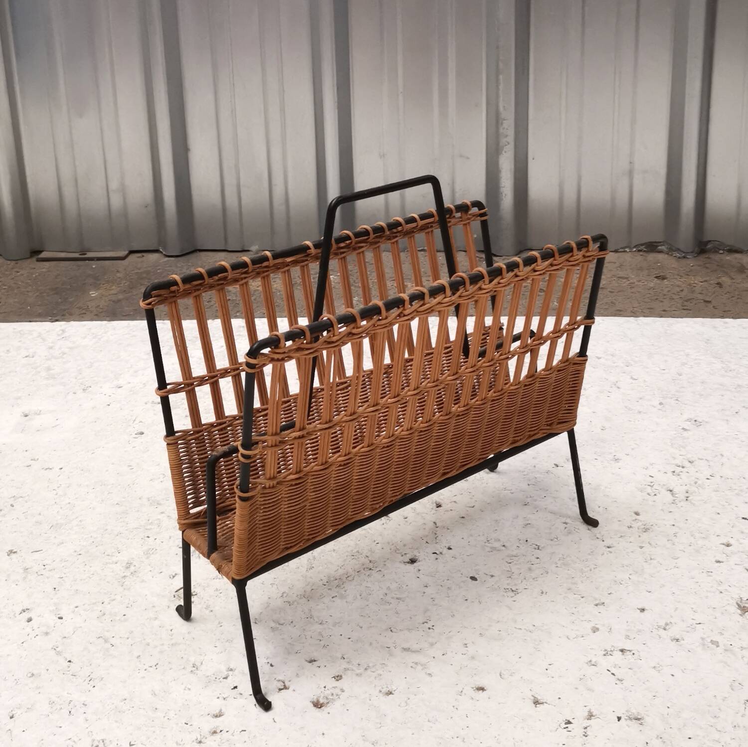 Vintage rattan and metal magazine rack, Raoul Guys