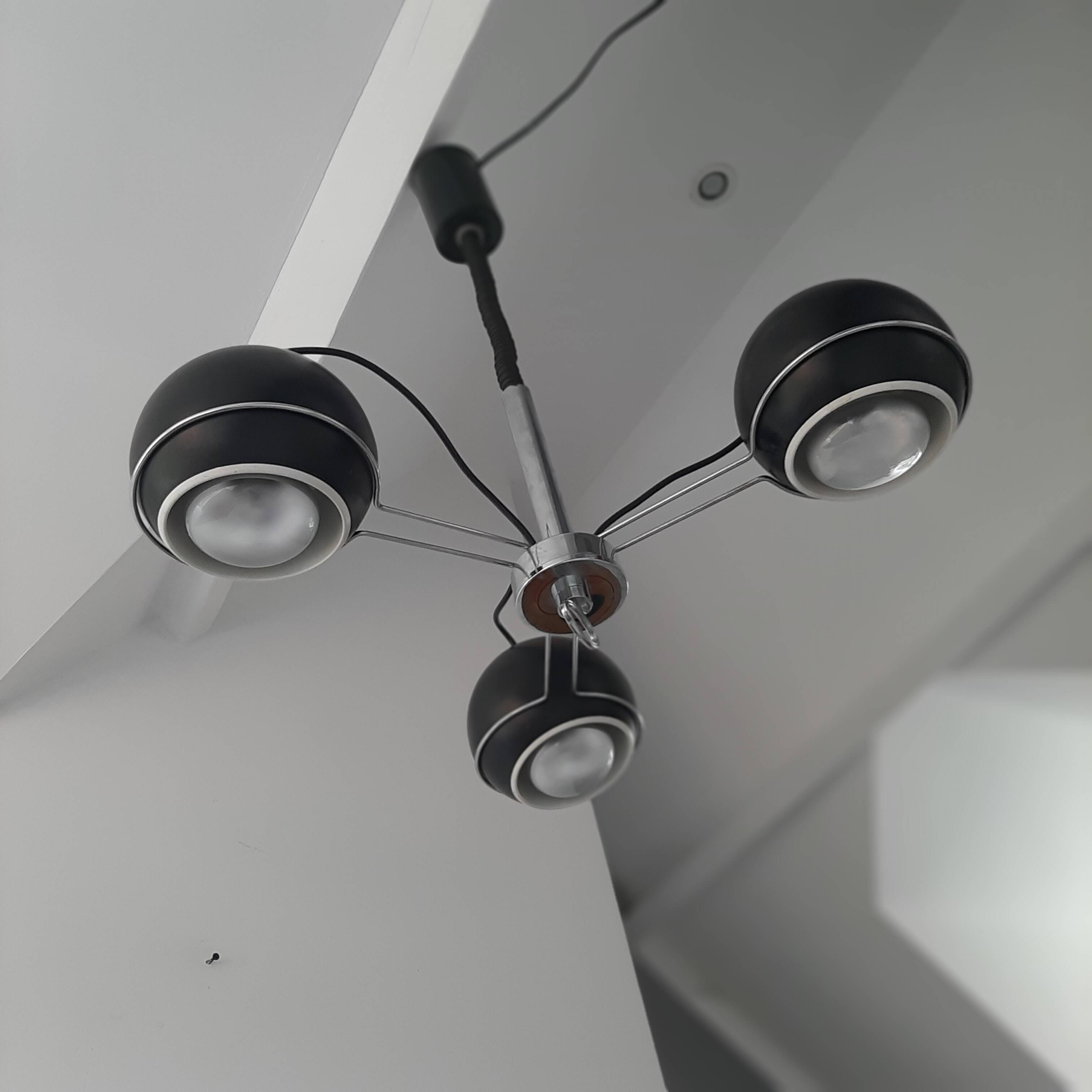 Suspension eyeball space age 70