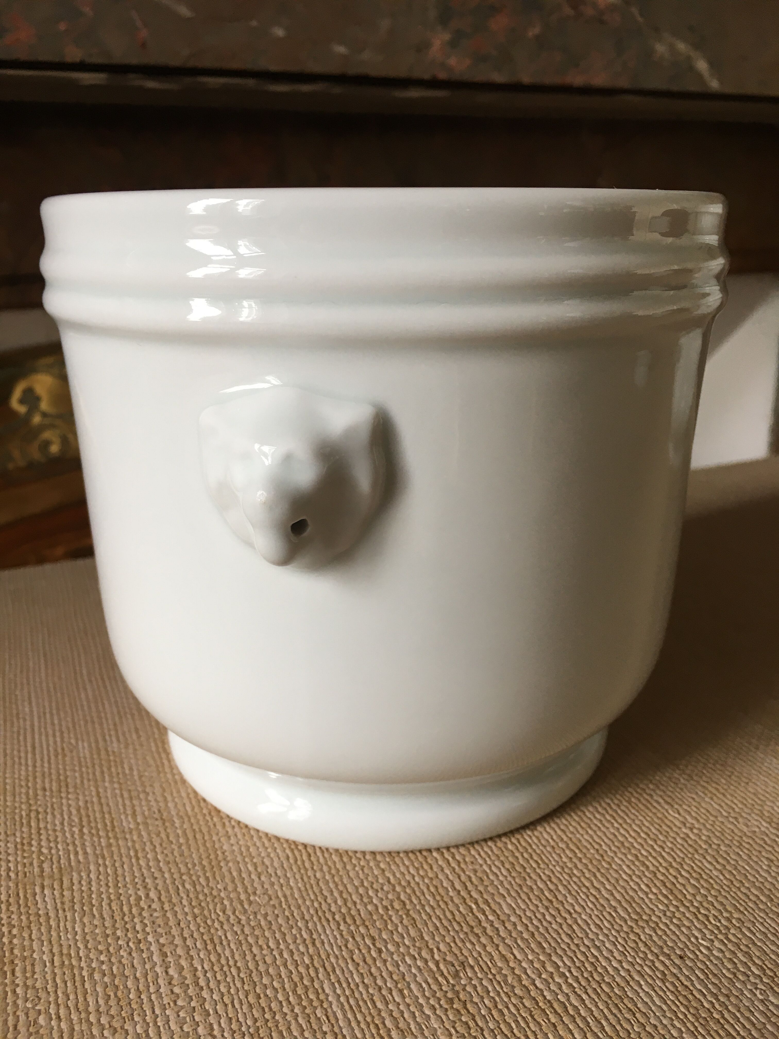 Cache pot tête de lion