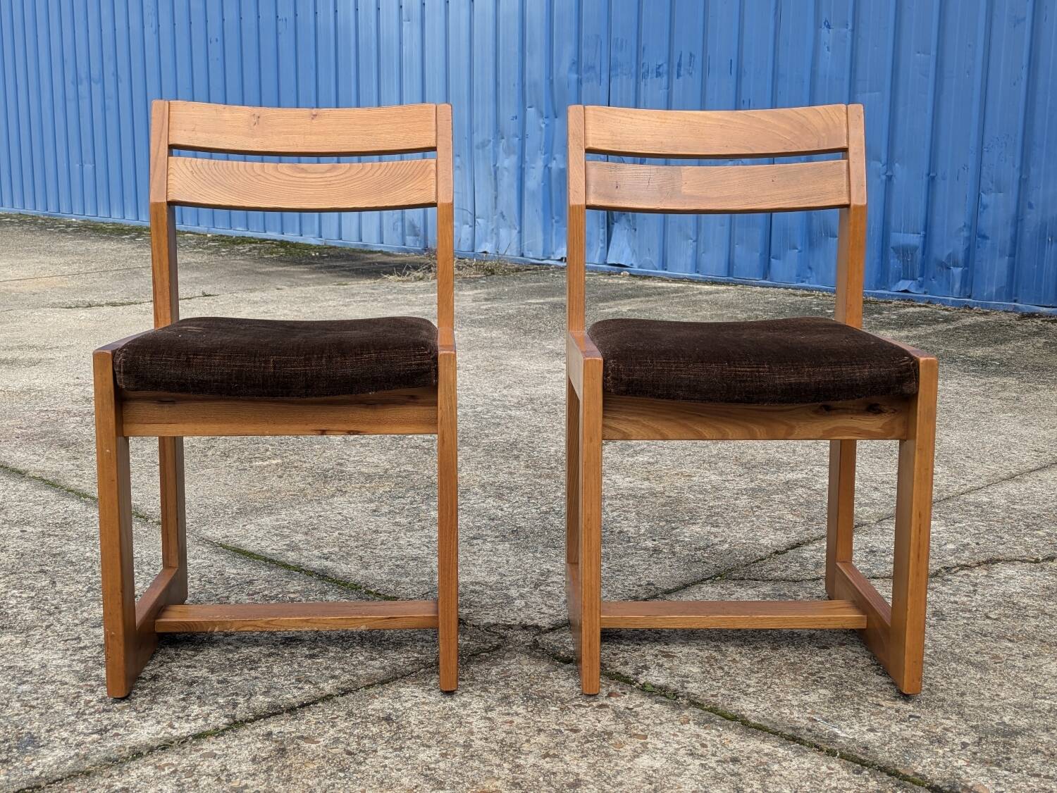 Pair of Maison Regain Elm Sled Chairs, Vintage 1960s