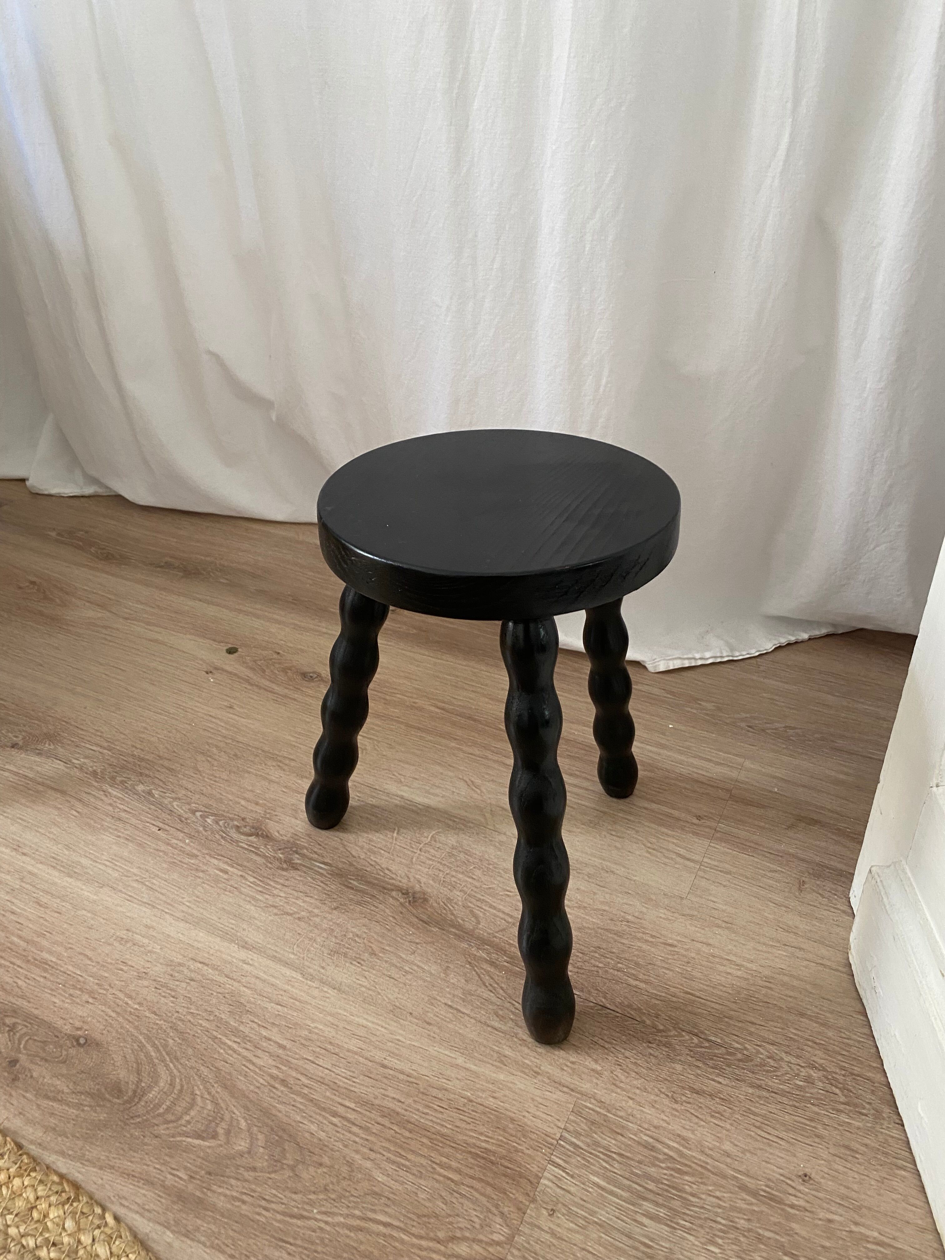Tripod stool