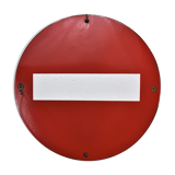 Enamelled forbidden direction panel