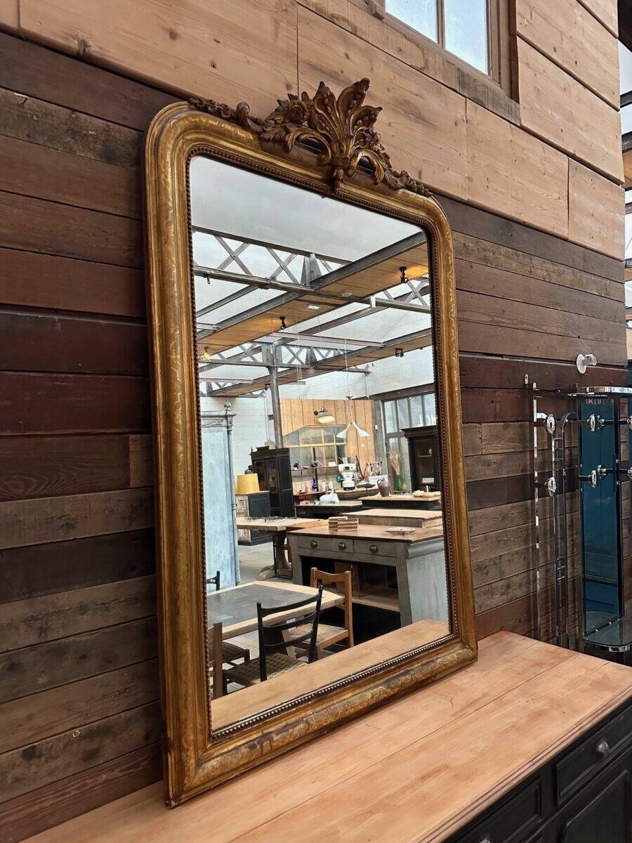 Golden mirror, late 19th century