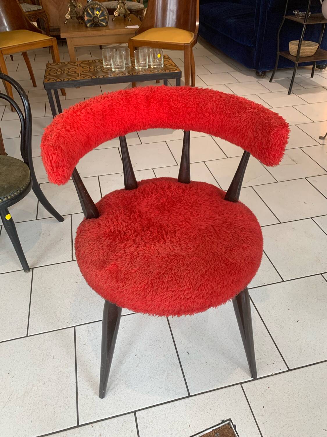 Chaise vintage scandinave moumoute circa 1960