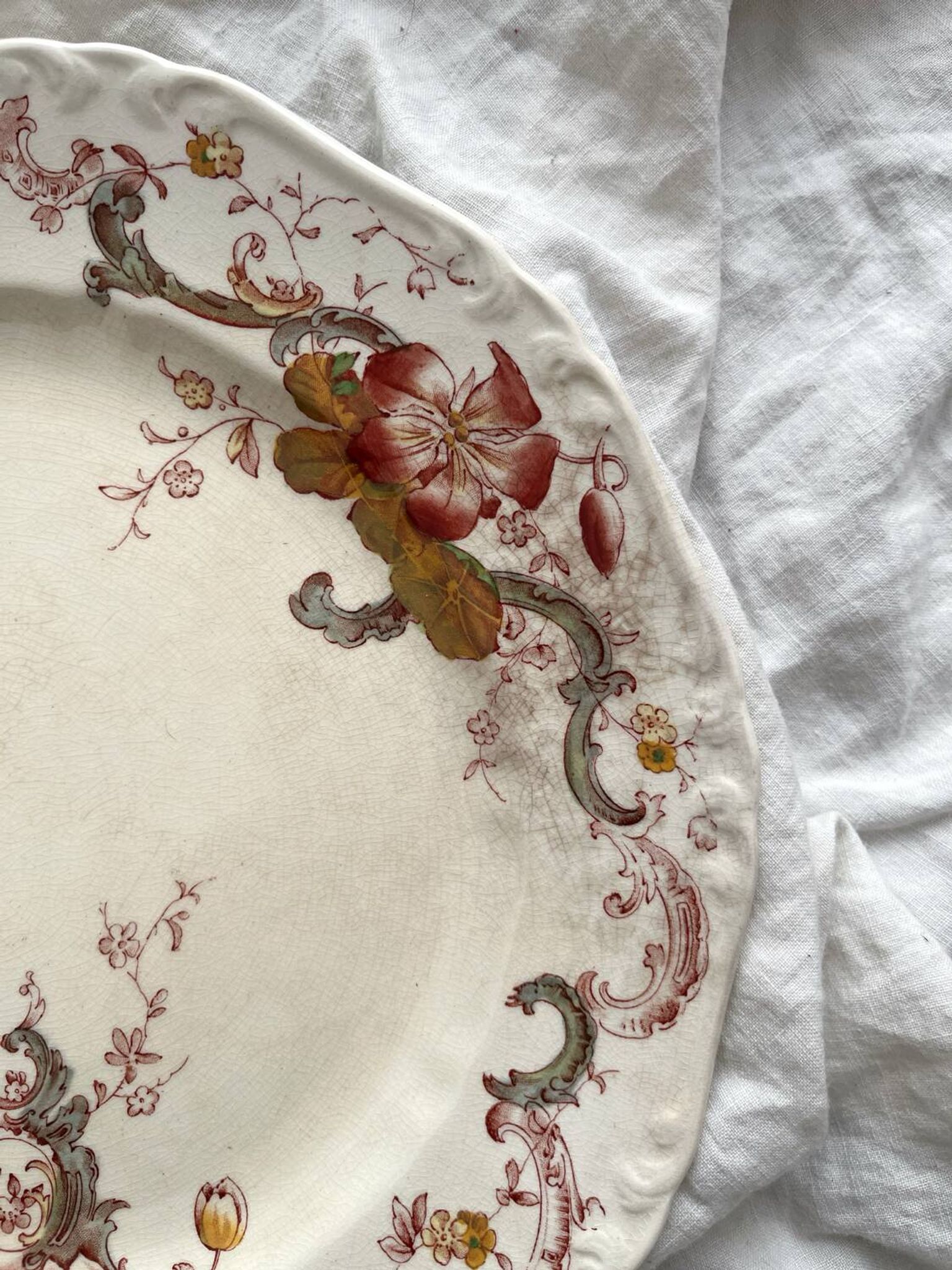2 polychrome ironstone dinner plates "Wentworth" by Emile Bourgeois