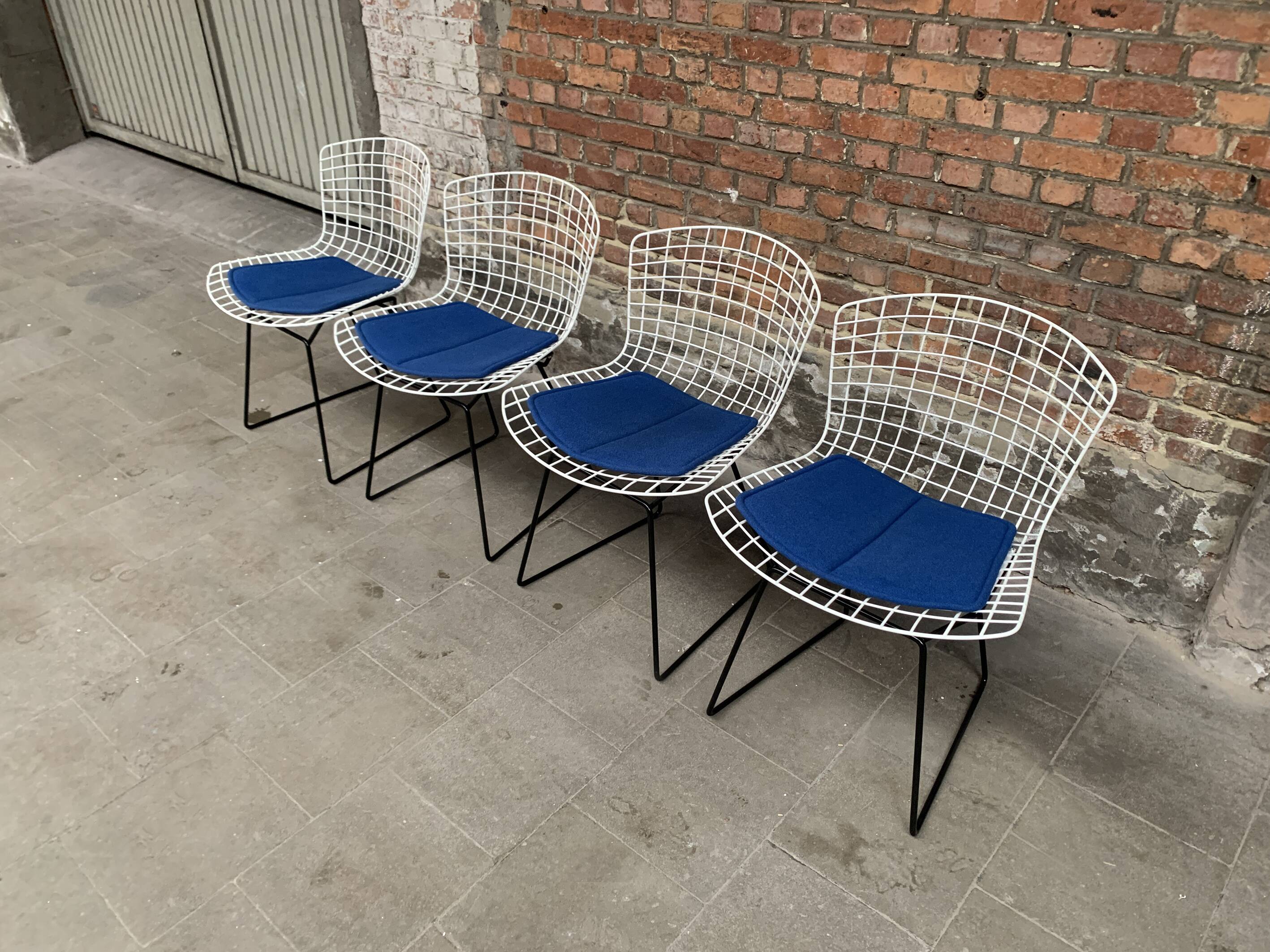 4 chaises 420 par Harry Bertoia pour Knoll International, 1960