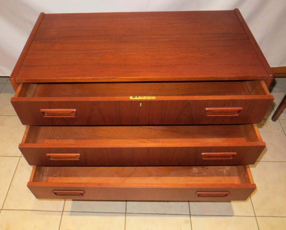 Commode danoise 1960 teck par Tibergaard