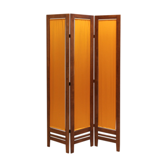 Wooden and silk screen