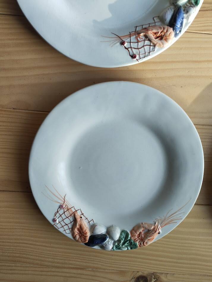 Barbotine plates