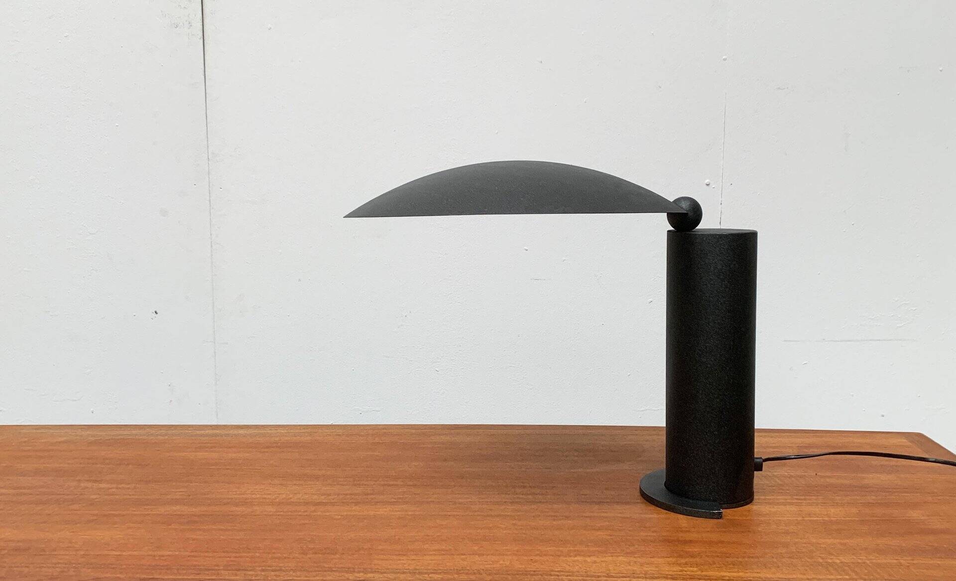 Postmodern Italian table lamp Washington by Jean Michel Wilmotte for Lumen Center Italia, 1980s.