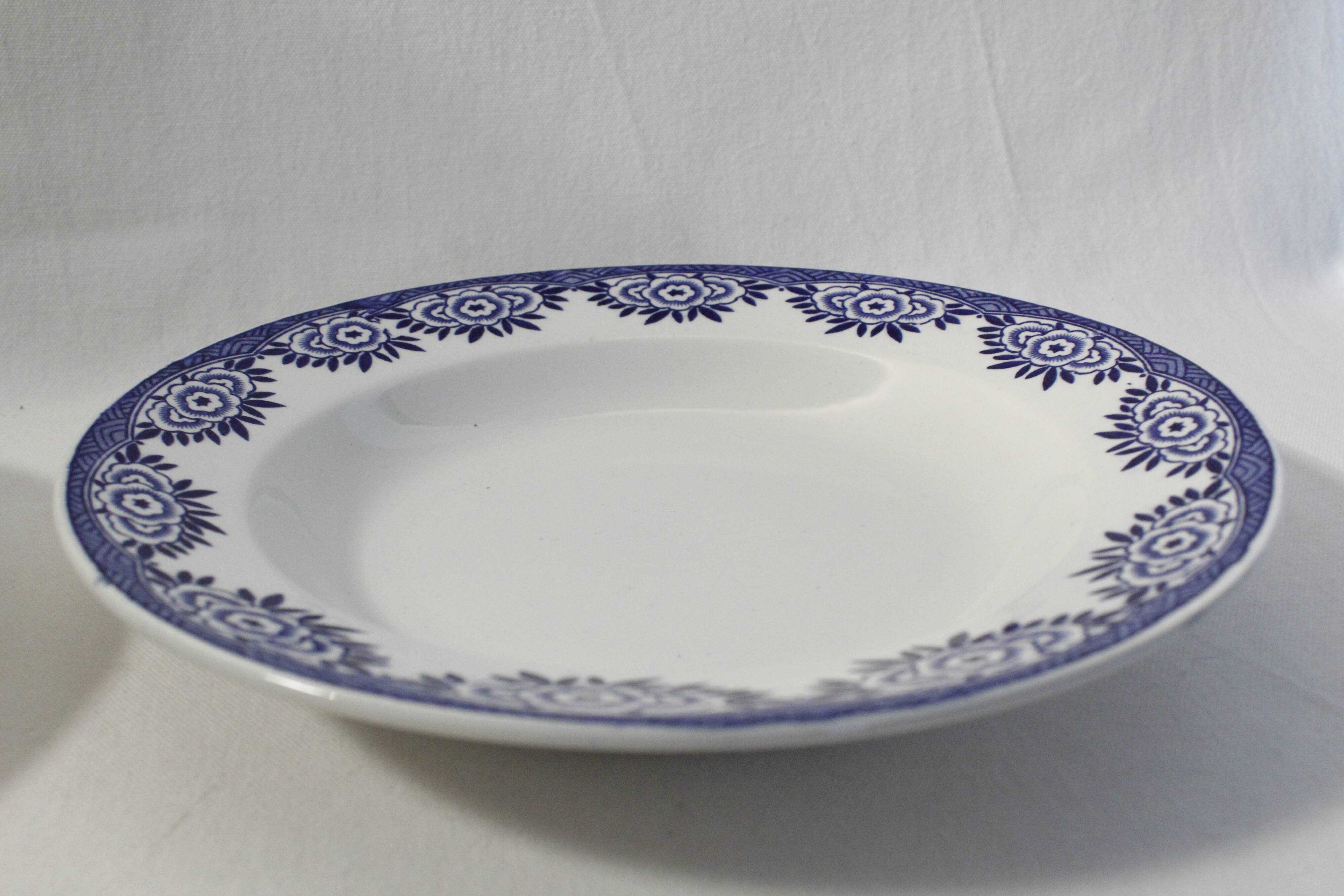 Set of 2 hollow plates Digoin Sarreguemines - Capri model - dark blue flowers