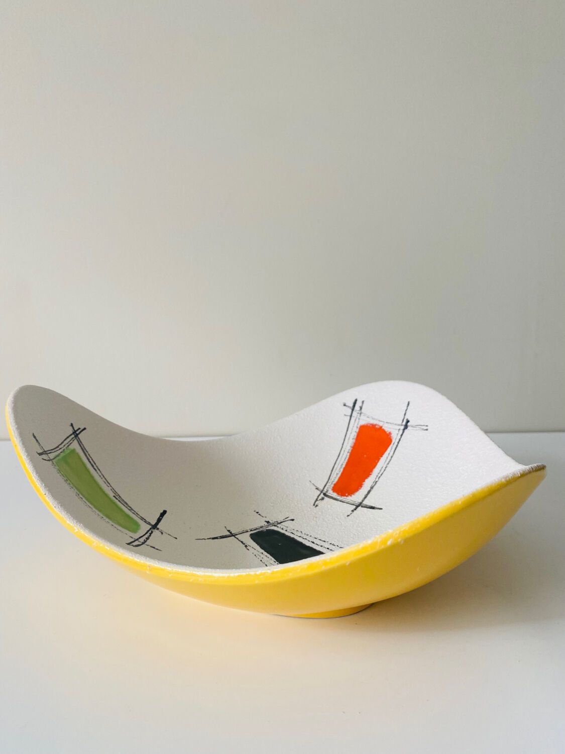 Empty ceramic pocket 50