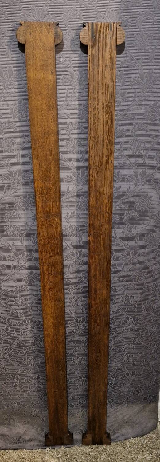 Pair of vertical pediments