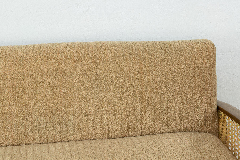 Scandinavian sofa – 172 cm
