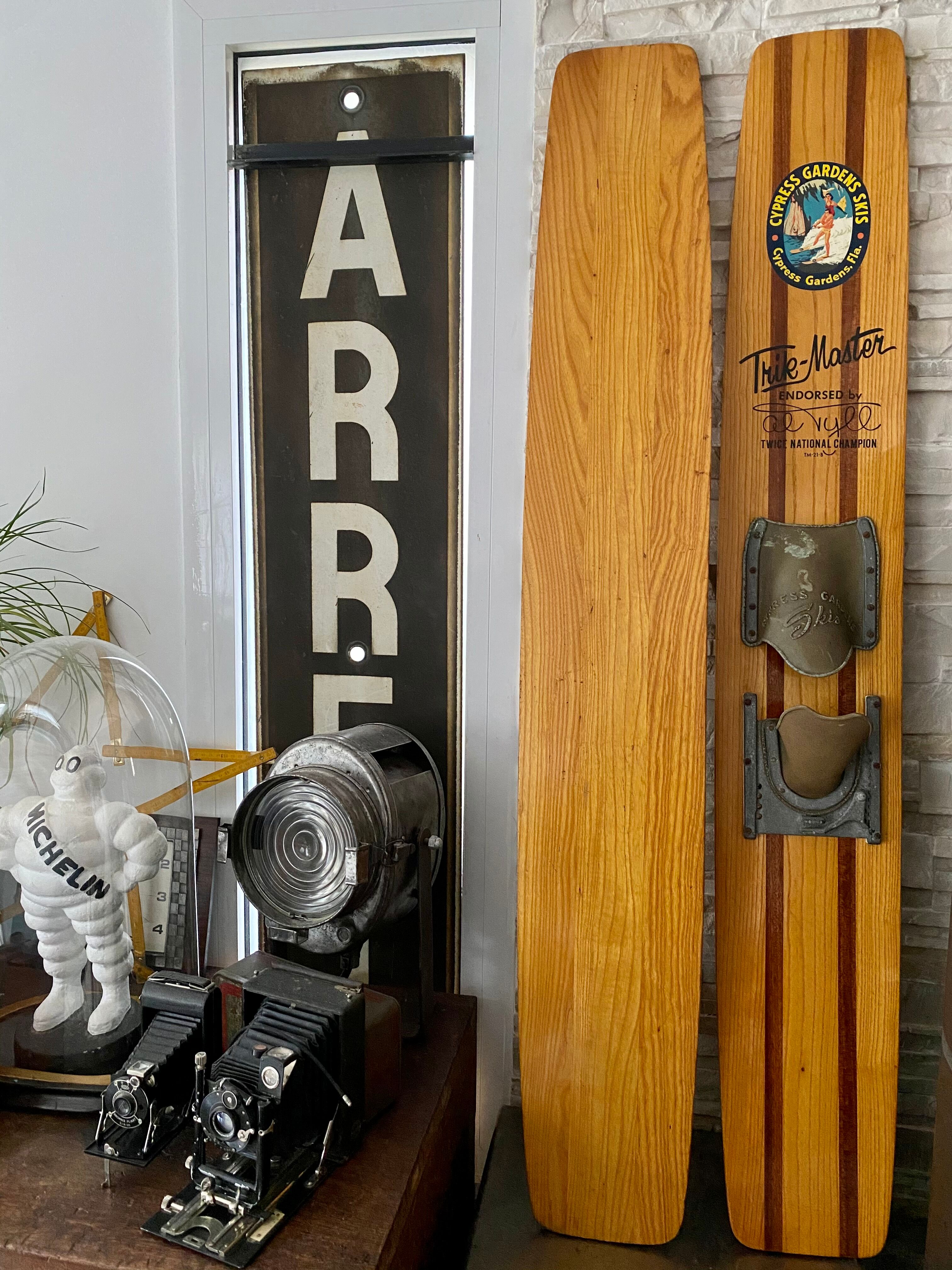 Wooden water ski pair