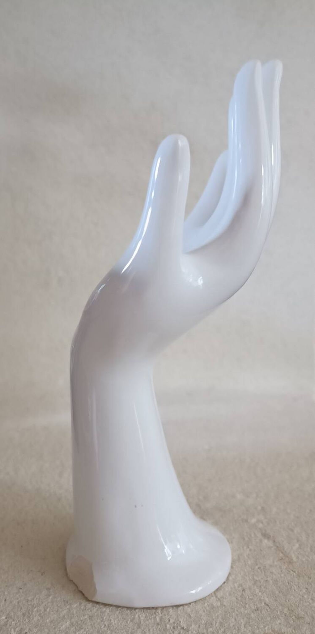 Baguier, vase vintage en forme de main