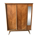 Wardrobe sewing door