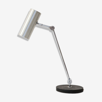 Metal table lamp