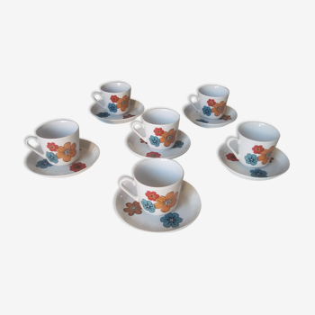 Set de 6 tasses et sous tasses porcelaine années 70