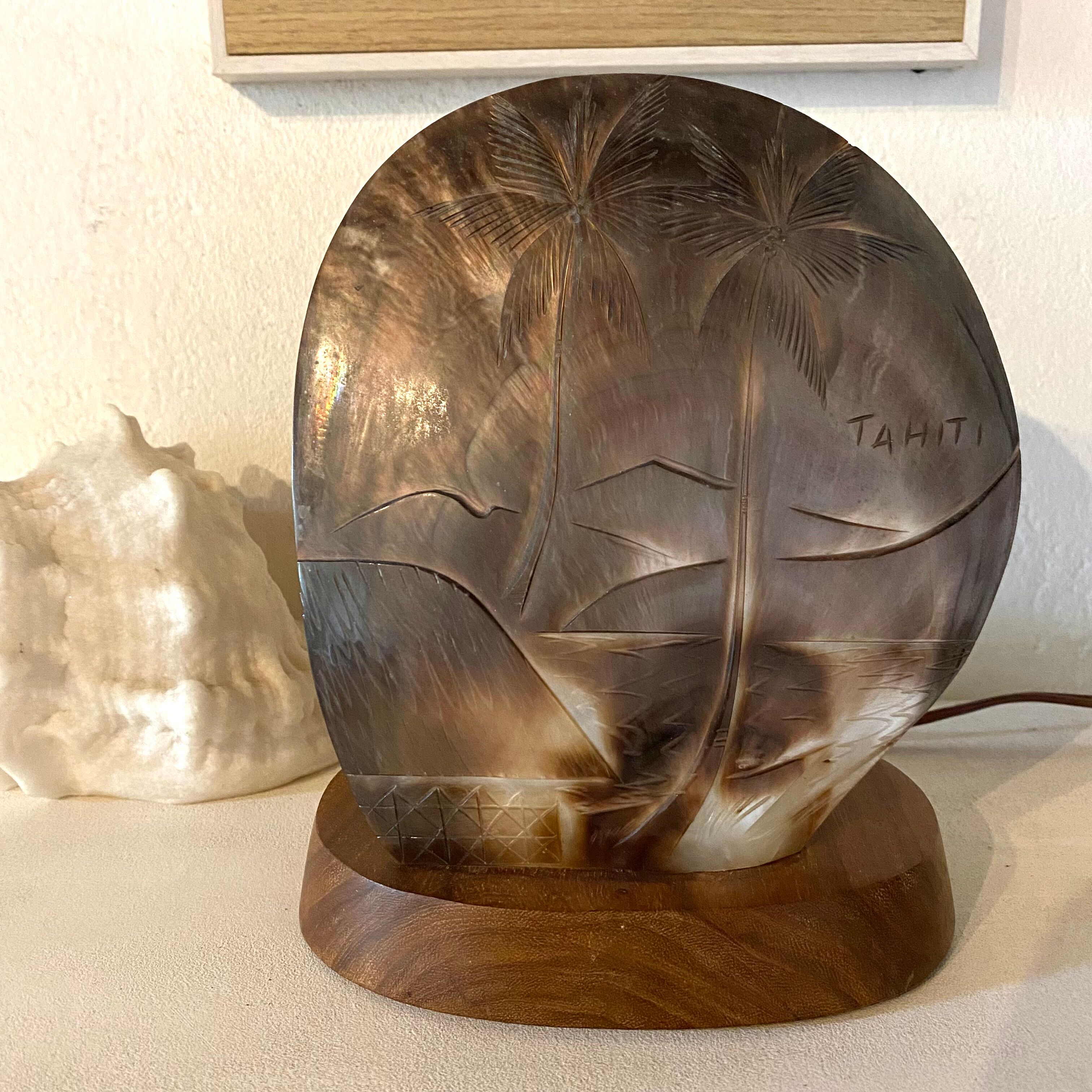 Vintage shell lamp Tahiti