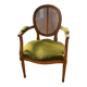 Fauteuil de style Louis XVI en velours et rotin