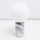 Lampe à poser en marbre blanc et verre