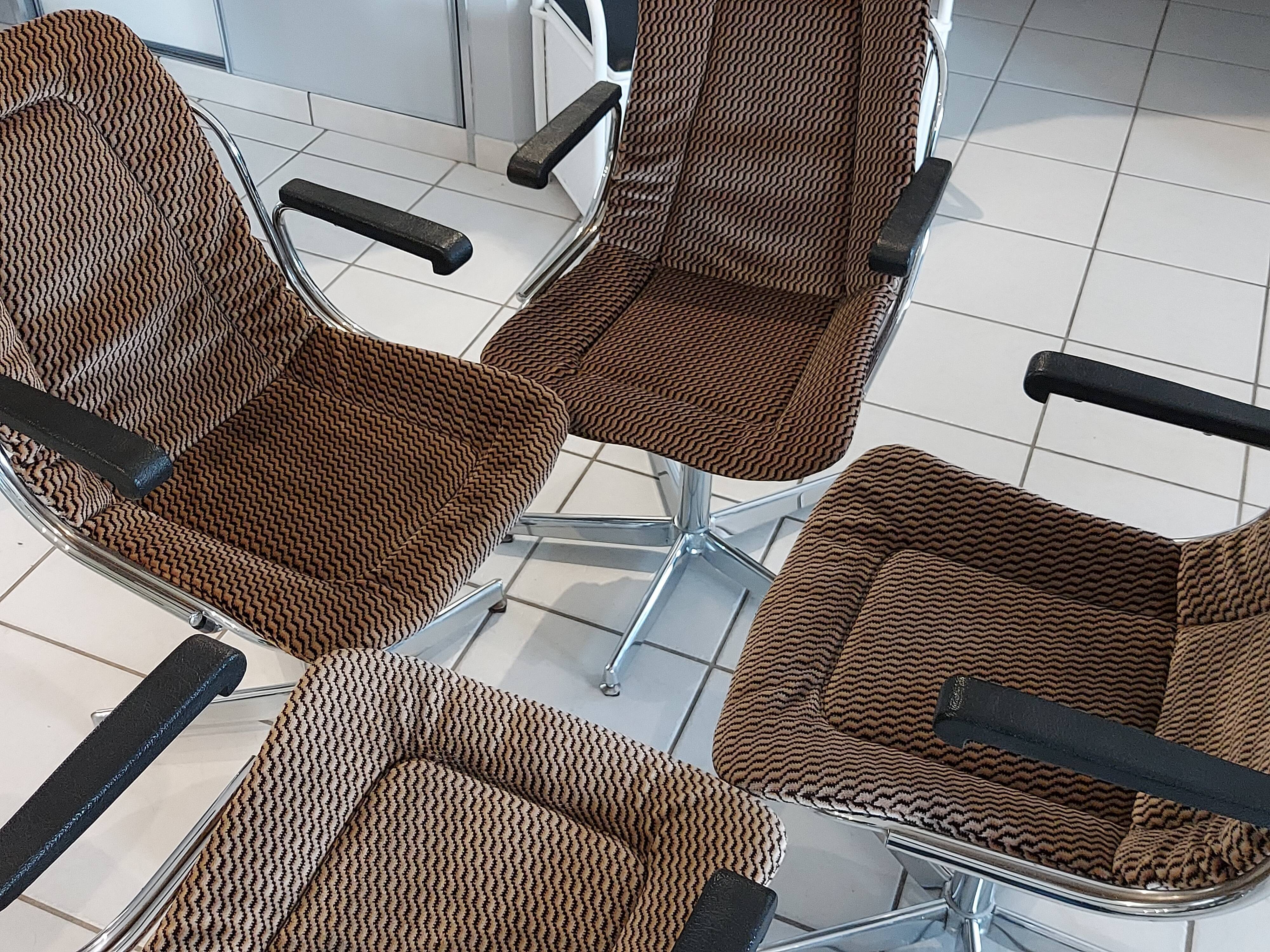 Suite of 4 chairs vintage armchairs 1970