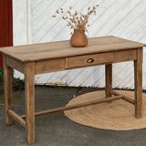 Antique farmhouse table with 1 drawer - 6 people