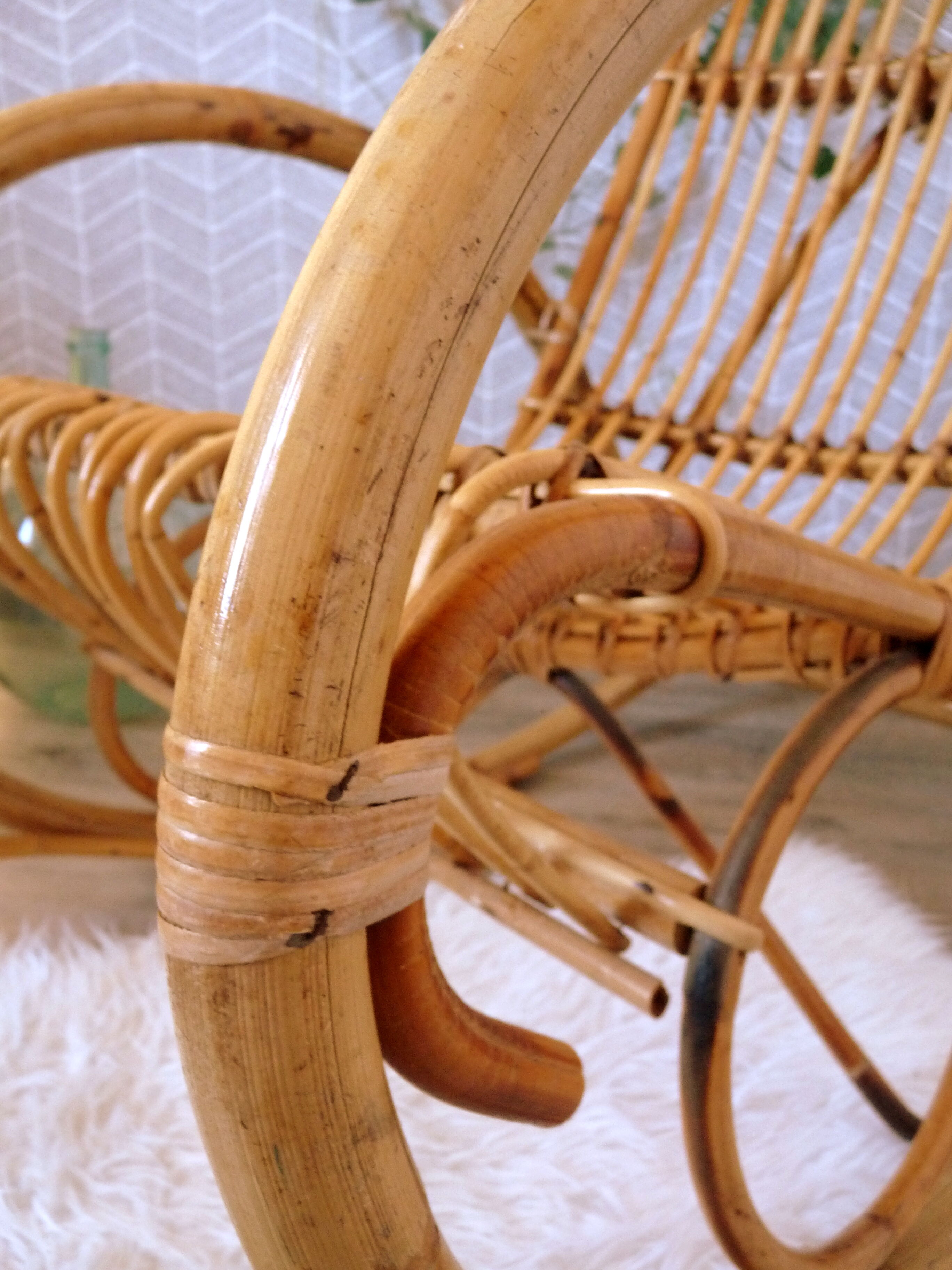 Rocking chair en rotin