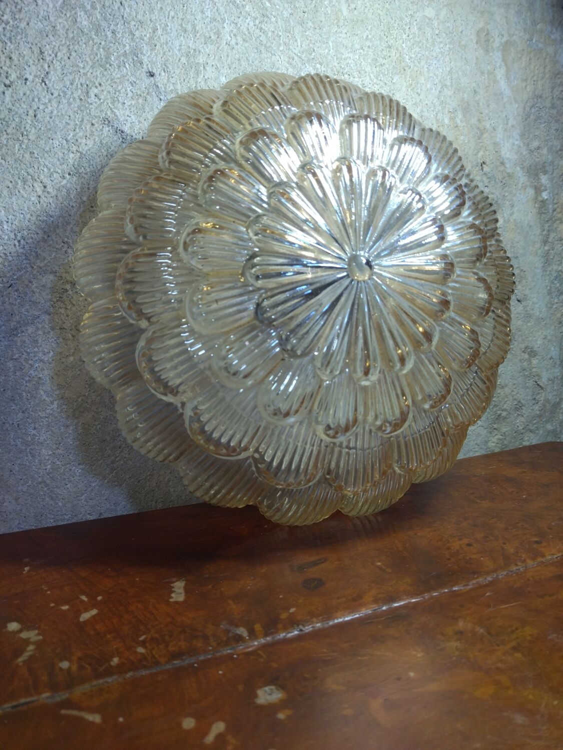 Applique en verre reflet doré