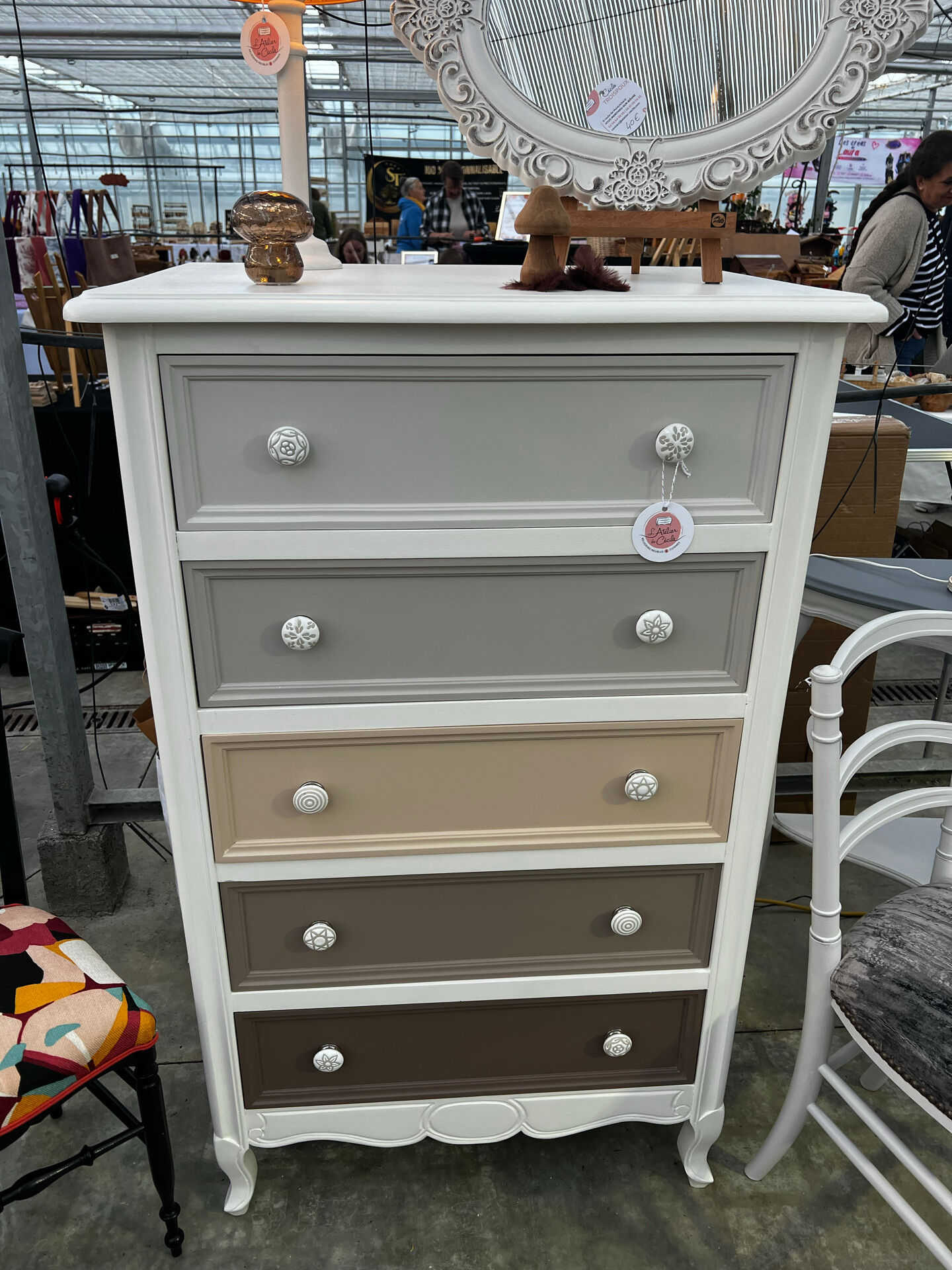 Chest of drawers