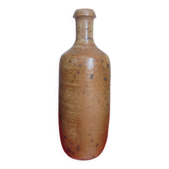 stoneware pot, brown