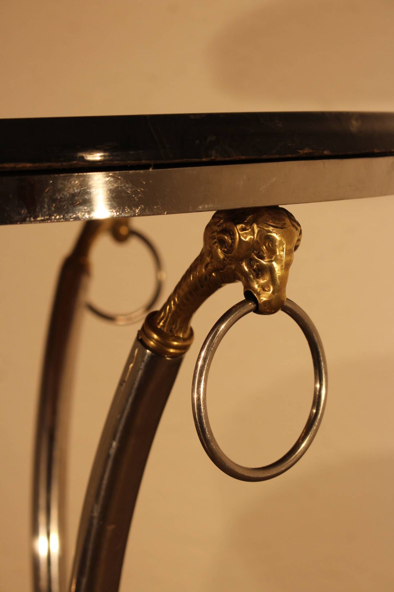 Pedestal table from the 1950s-1960s