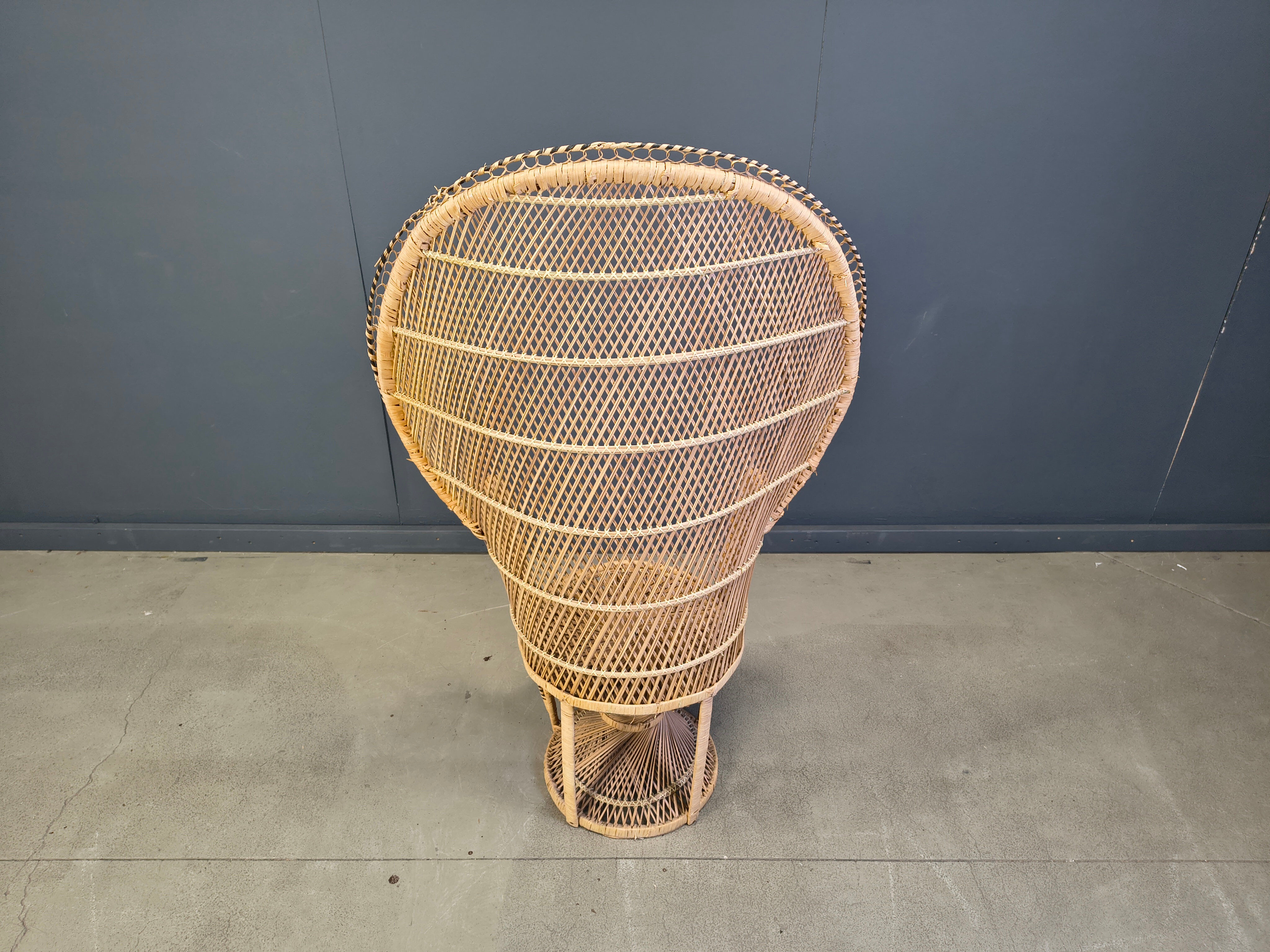 Vintage wicker peacock chair, 1970s