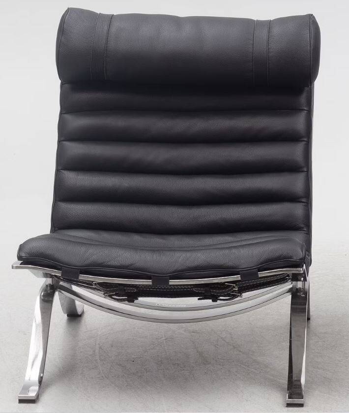 Swedish armchair. Designed in 1966 and manufactured by Norell Møbel AB
