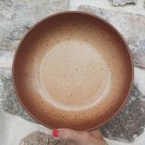 Hollow stoneware plates