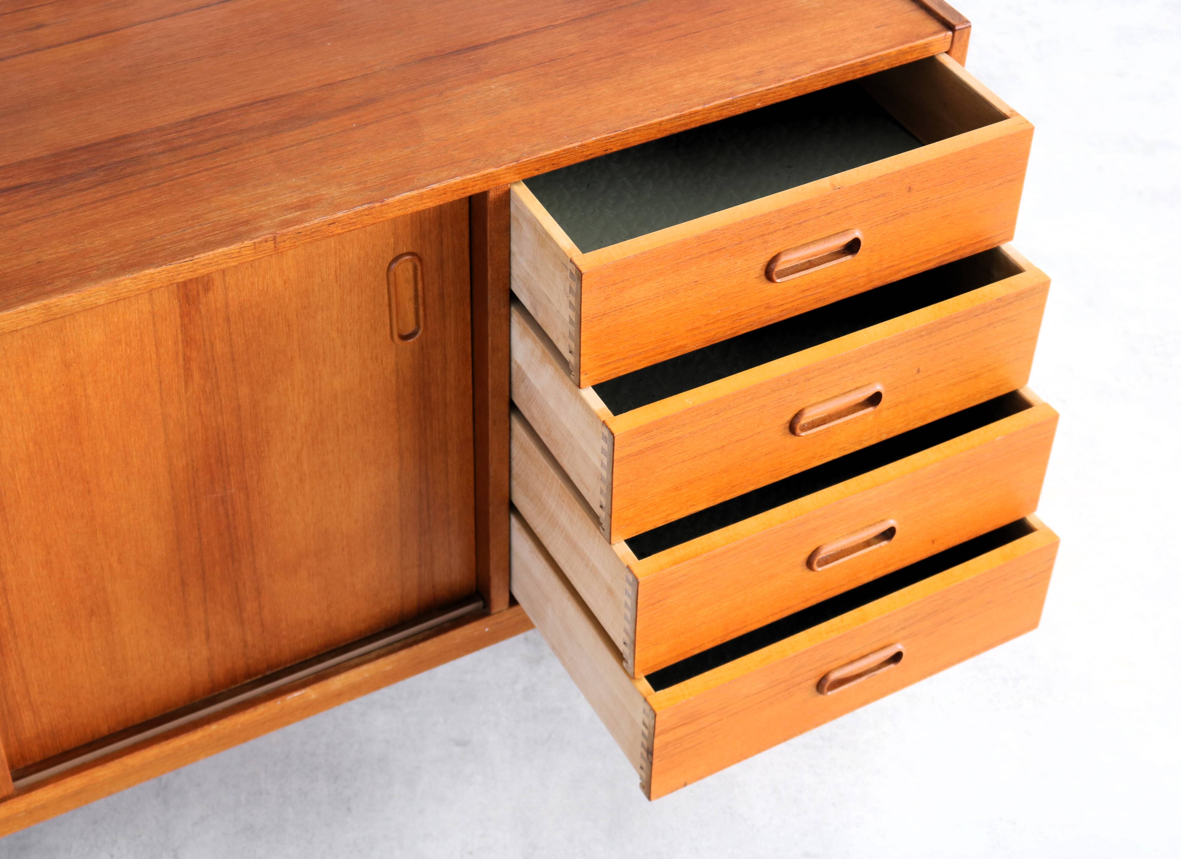 Vintage sideboard | dresser | teak | 60s | sweden