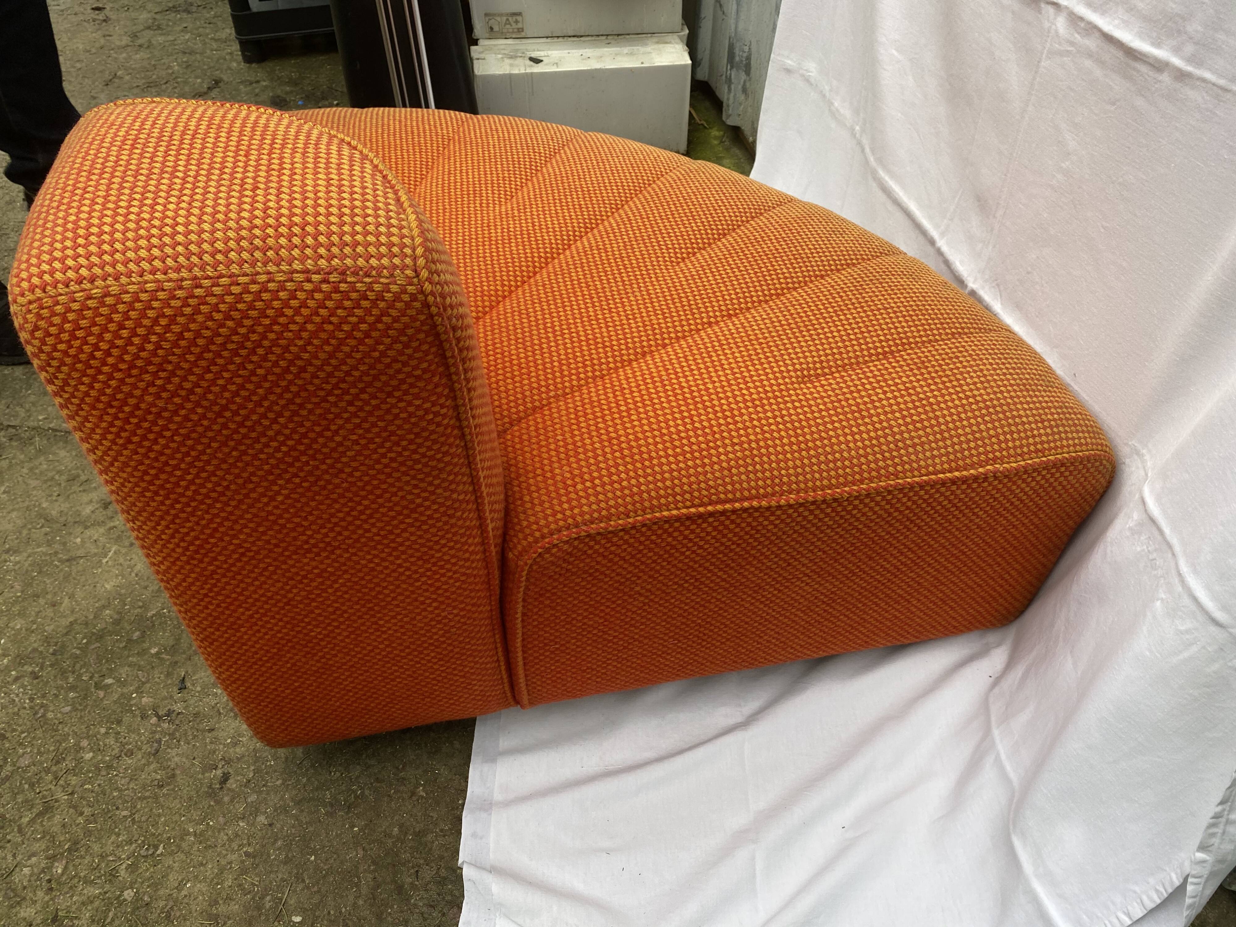 Sofa orange angle sofa Model 9000 by Tito Agnoli for Arflex