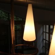 Lustre 6 feux Mid-Century - Opaline et laiton - Style Lunel - Arlus