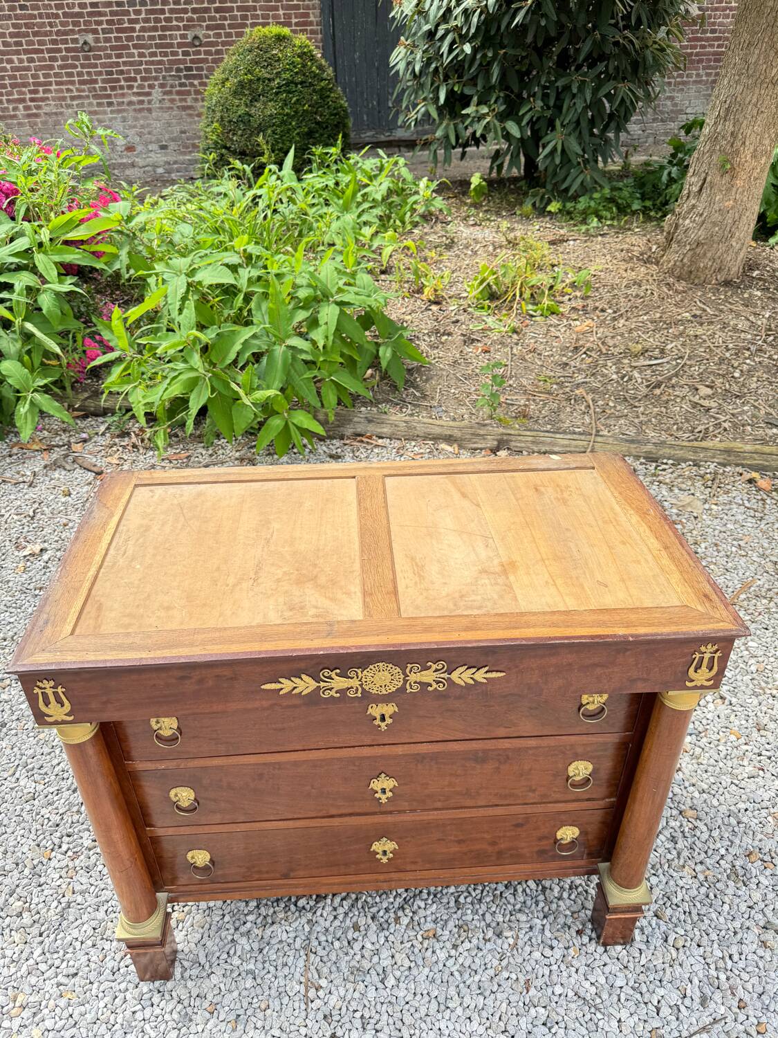 Rare empire period mahogany chest of drawers stamped courte